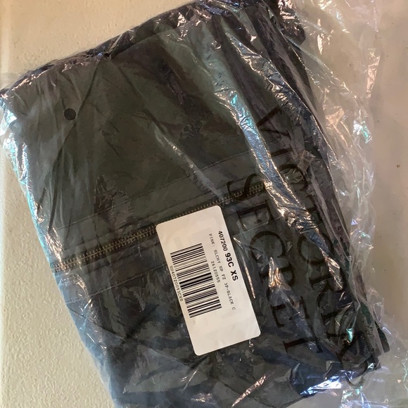 PINK Sport Slouchy Full Zip- Black - Picture 3 of 3